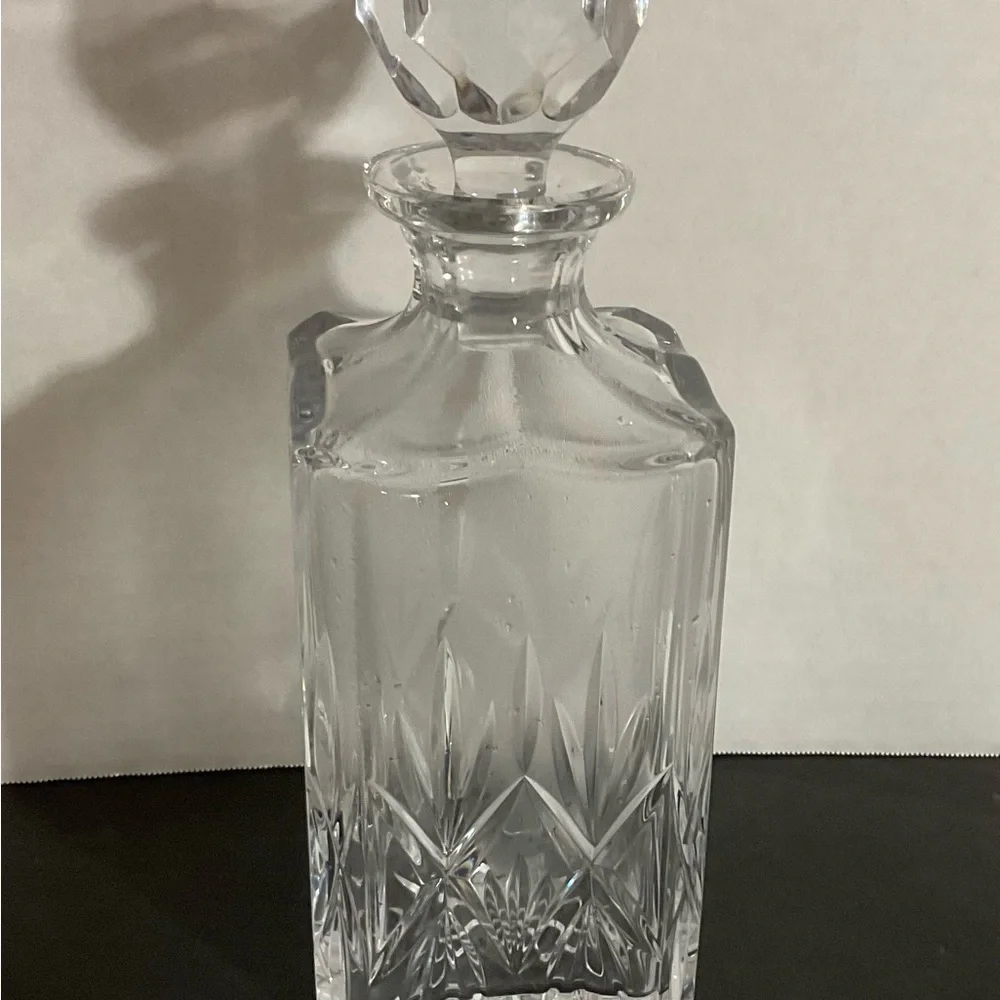 Clear Crystal Cut Glass Decanter with Stopper